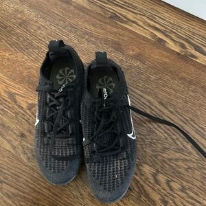 Nike Vapormax size 6